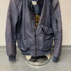 Chaqueta Donkerblauw, segundo informou IKEA Amersfoort usando iLost