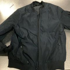 Jakke, som rapportert av IKEA Haarlem ved bruk av iLost