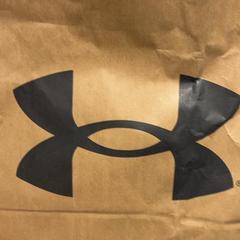 Purchase under armour, rapporterat av Designer Outlet Roermond med iLost