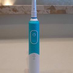 Zubná kefka, ako bolo nahlásené Van der Valk Hotel Schiphol pomocou iLost