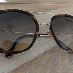 Zonnebril, iLost-i jakinarazi zaion moduan