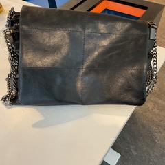 Bag driessen., as reported by Gemeente Amsterdam - Bureau Gevonden Voorwerpen using iLost