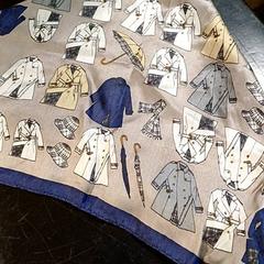 Girocollo, come riportato da IKEA Nantes utilizzando iLost