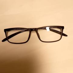 Okuliare, ako bolo nahlásené Mövenpick Hotel Amsterdam City Centre pomocou iLost