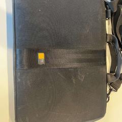 Laptop Dell zwart, som rapportert av Regio Limburg - Leuven ved bruk av iLost