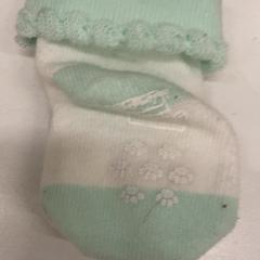 赤ちゃん靴下片方, come riportato da IKEA神戸 utilizzando iLost