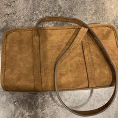 Borsa van Bektas, Zwitzerland, come riportato da Gemeente Amsterdam utilizzando iLost