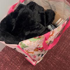 Sac, Vestes & Des chaussures, a été signalé par ibis Styles Rotterdam Ahoy utilisant iLost