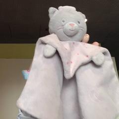 Doudou, a été signalé par MEININGER Hotel Lyon Centre Berthelot utilisant iLost