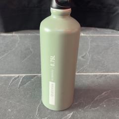 Láhev Grey green, jak nahlášeno Pathé Nijmegen pomocí iLost
