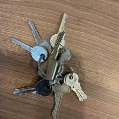 Claus, segons ha informat Gemeente Amsterdam - Bureau Gevonden Voorwerpen mitjançant iLost