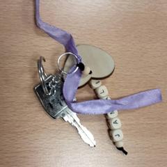 Chave met hanger, como reportado por Arriva Vechtdallijnen utilizando o iLost
