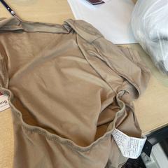 T shirt, segons ha informat Haven Hotel Rotterdam mitjançant iLost