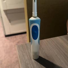 Elektrische zahnbürste, gemeldet von Van der Valk Hotel Haarlem über iLost