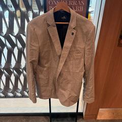 Blazer Beige, som rapportert av Van der Valk Hotel Deventer ved bruk av iLost