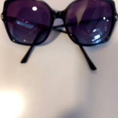 Sunglasses, as reported by Arriva Limburg Noord using iLost