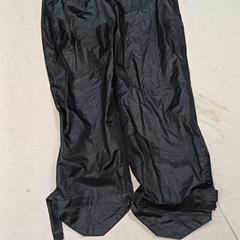 Rain pants Zwart, as reported by Qbuzz GD Groningen Peizerweg using iLost