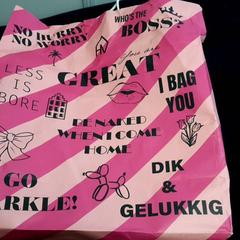 Papieren tas, ha sido reportado por Connexxion Haarlem AML con iLost