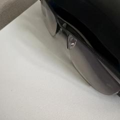 Brillenkoker met bril (RayBan), som rapportert til iLost