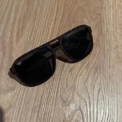 색안경, iLost를 사용하여 Van der Valk Hotel Eindhoven - Best에 보고됨