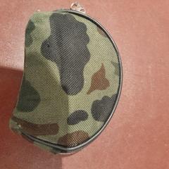 Porte-monnaie kaki, iLost를 사용하여 TCL에 보고됨