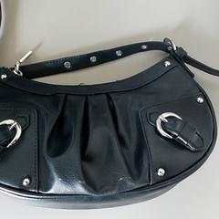 Borsa - Handtas - Ovsianikova, come riportato da Centraal magazijn utilizzando iLost