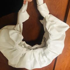 Witte tas, jak bylo nahlášeno na iLost