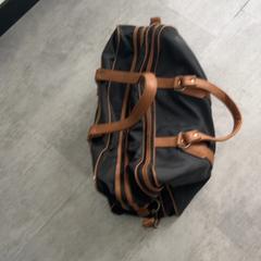 Borsa per il fine settimana, come riportato da RRReis Arriva Achterhoek-Rivierenland utilizzando iLost