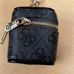 Portemonnee, como reportado por Qbuzz GD Groningen Peizerweg utilizando o iLost