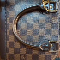 Bag, som rapportert av Inntel Hotels Amsterdam Landmark ved bruk av iLost