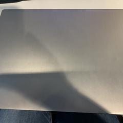 İLost kullanarak Gemeente Amsterdam tarafından bildirildiği gibi Dizüstü bilgisayar