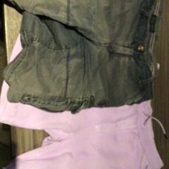 반바지 Roze en grijs, iLost를 사용하여 Van der Valk Hotel Zwolle에 보고됨