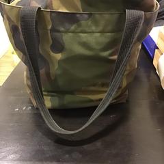 Taška, jak nahlášeno Qbuzz U-OV pomocí iLost