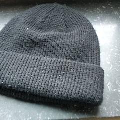 Kleding - Muts zwart, zoals gemeld door Regio Oost-Vlaanderen met iLost
