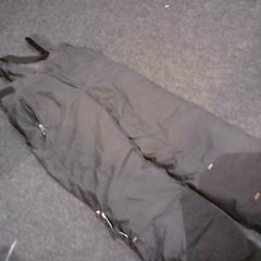 Casaco, como reportado por SnowWorld Landgraaf utilizando o iLost