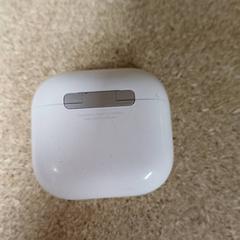 Airpods case, as reported by Qbuzz GD Groningen Peizerweg using iLost