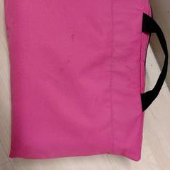 Bolsa de embrague à documents, segundo informou IKEA Strasbourg usando iLost