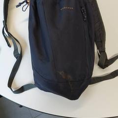 Mochila Blauw, ha sido reportado por Regio Oost-Vlaanderen con iLost