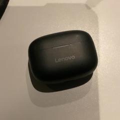 Earpods Black, as reported by MEININGER Hotel Paris Porte de Vincennes using iLost