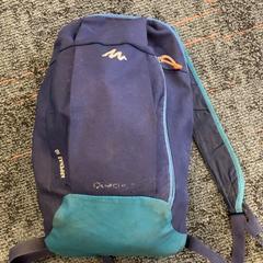 Rugzak, segons ha informat Connexxion Amstelland-Meerlanden Schiphol Zuid mitjançant iLost