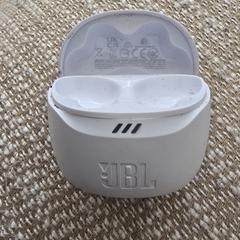 JBL opladercase wit an iLost gemeldet
