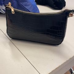 Handtas, a été signalé par HTM utilisant iLost