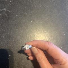 Zilveren ring ti sento, gerapporteerd met iLost