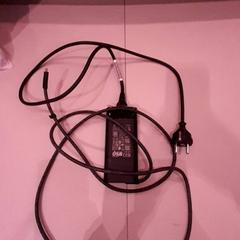 Adaptateur, a été signalé par Van der Valk Hotel Schiphol utilisant iLost