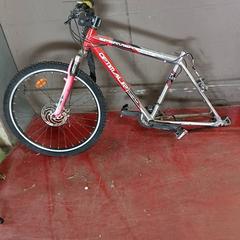 Bicykel Rood/zilver optimalp, ako bolo nahlásené Fietsdepot Hasselt pomocou iLost