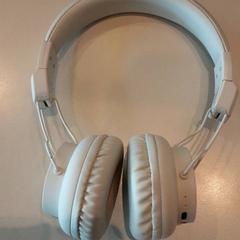 Auscultadores Wit, como reportado por LUMC utilizando o iLost