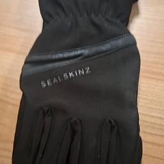 Handschuh Zwart, gemeldet von Connexxion Hoeksche Waard Goeree Overflakkee über iLost