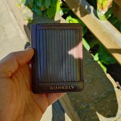 Bruine portmonnee, ako bolo nahlásené iLost