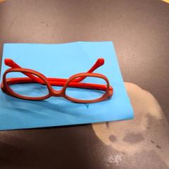 Lunettes Lunette rge, a été signalé par IKEA Paris Nord Roissy utilisant iLost