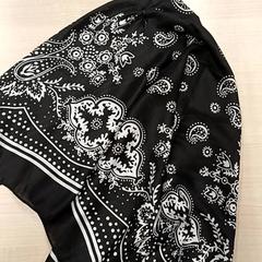 Choker Noir et blanc, as reported by IKEA Bayonne Ametzondo using iLost